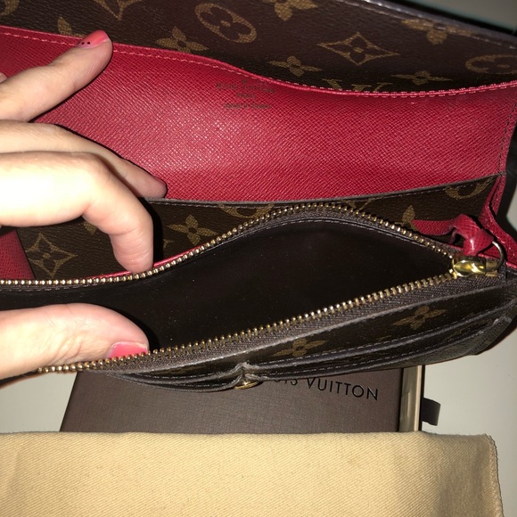 Authentic Louis Vuitton Emilie wallet - Picture 6 of 6
